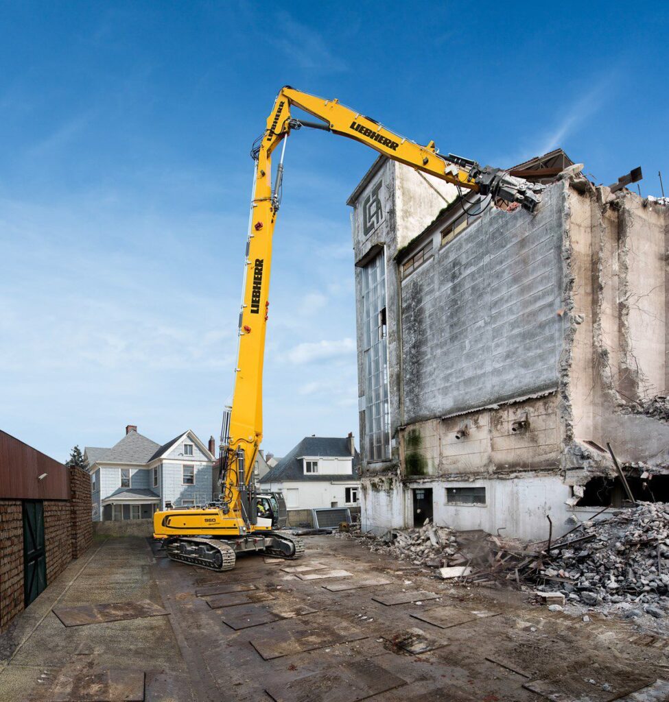 Demolition Vehicles: Types, Technology and Uses in South Africa