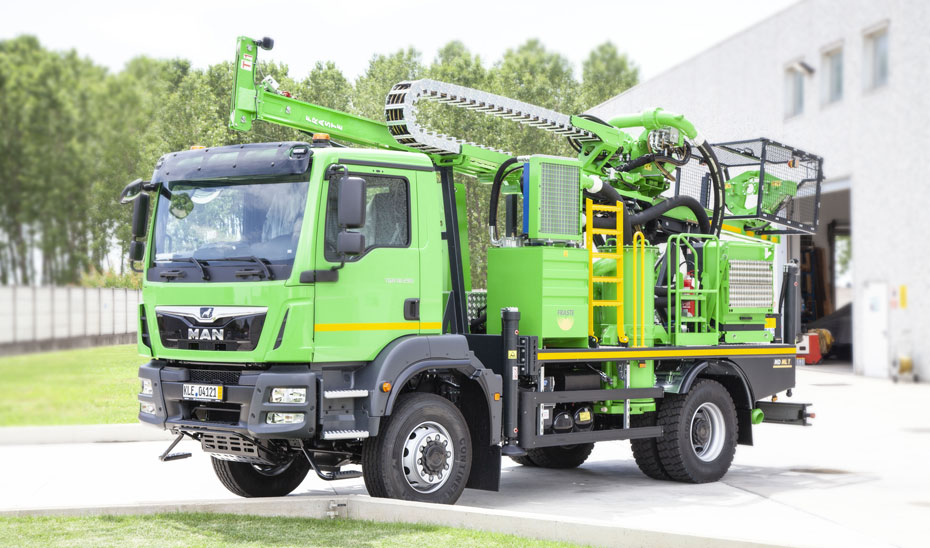 Truck-mounted drilling vehicles drilling vehicles