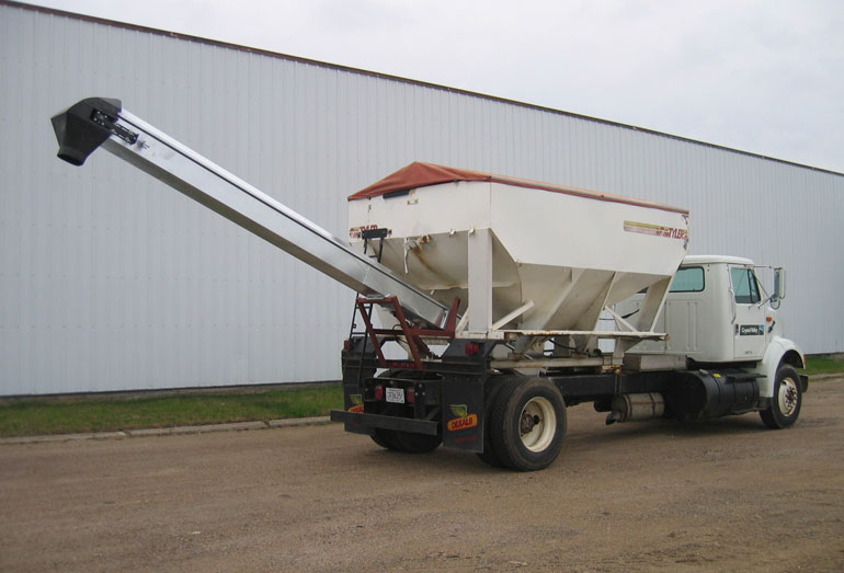 Bulk handling vehicles 