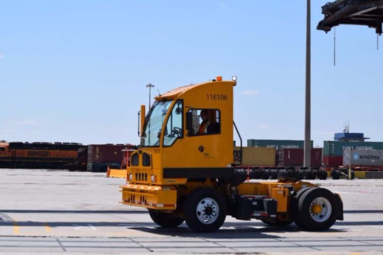 Cargo support vehicles 