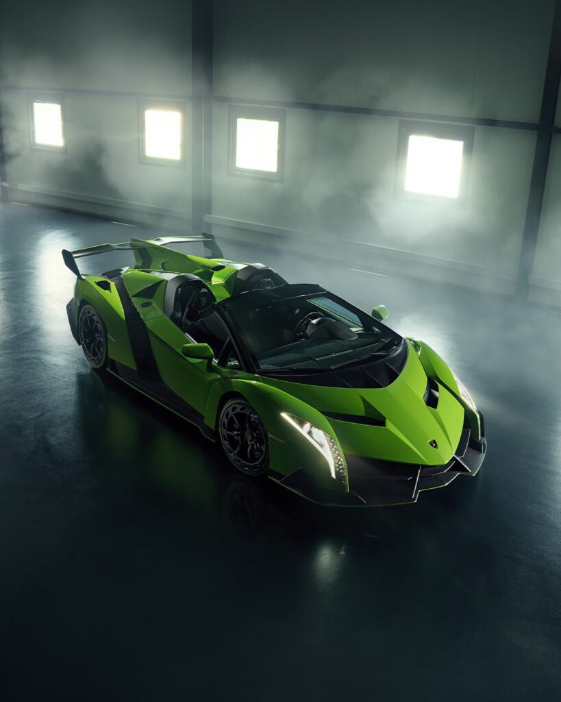 Lamborghini Veneno Roadster Features And Specifications 