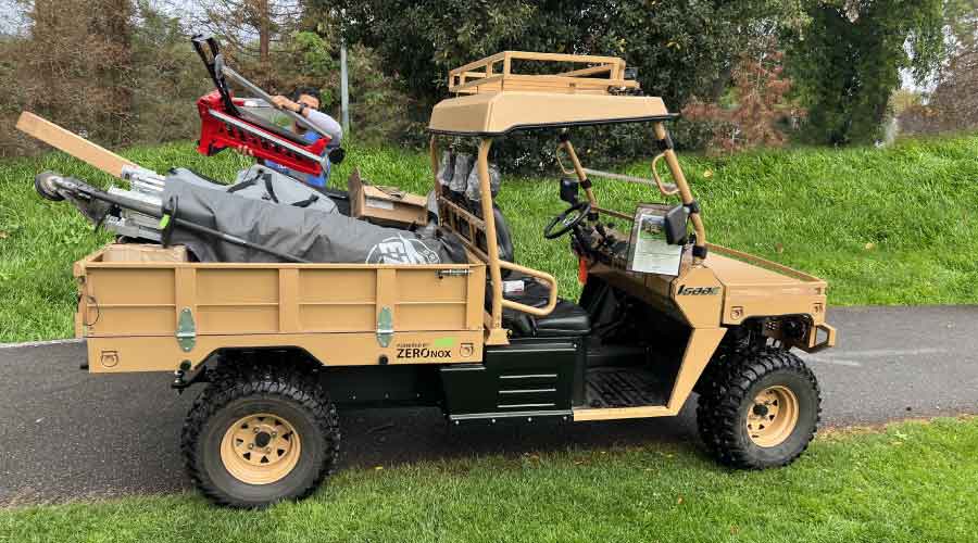 Maintenance utility vehicles 